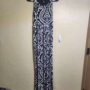BELLAMI Black and White Maxi Dress